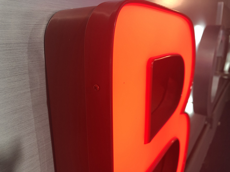 天地蓋發(fā)光字是什么意思？有哪些特點(diǎn)？