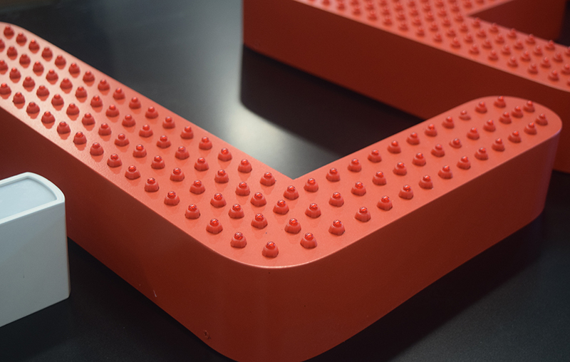 影響LED外露發(fā)光字使用壽命的因素有哪些？