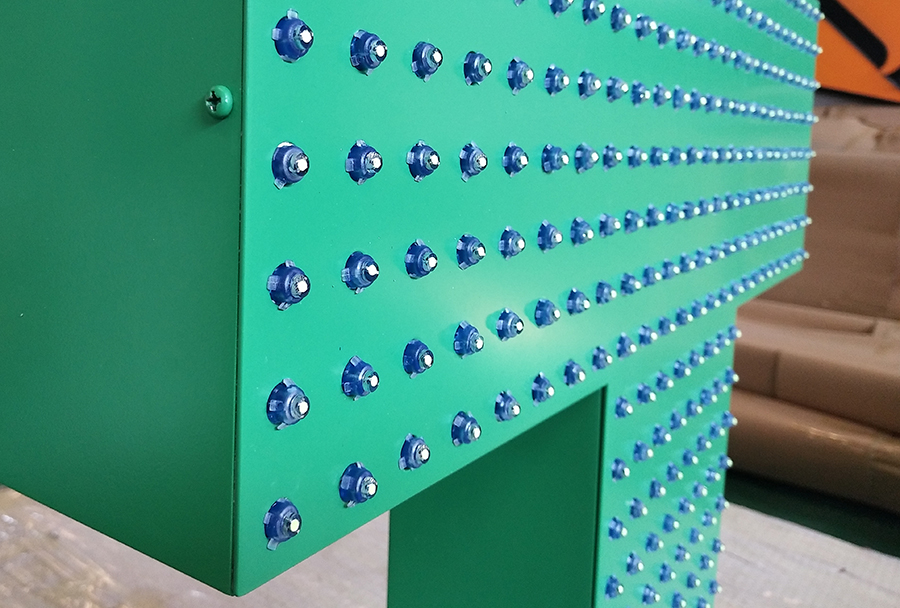 LED沖孔發(fā)光字的4大類型和7大特點是什么？