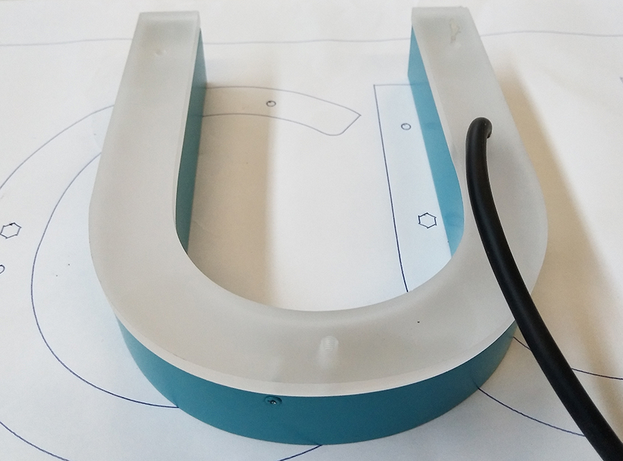 背發(fā)光字相對于正面發(fā)光字有哪些優(yōu)勢？