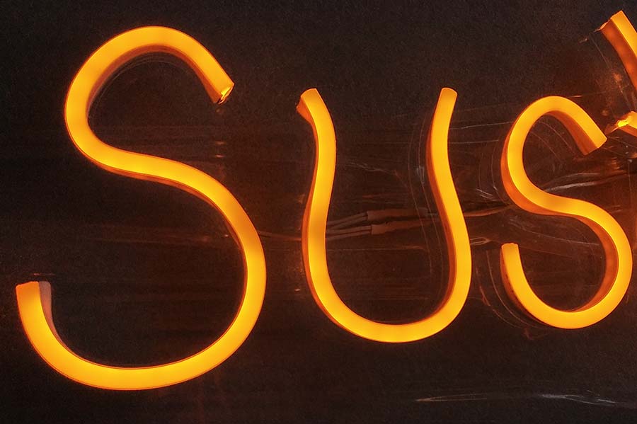 霓虹燈條字的主要特點(diǎn)優(yōu)勢有哪些？