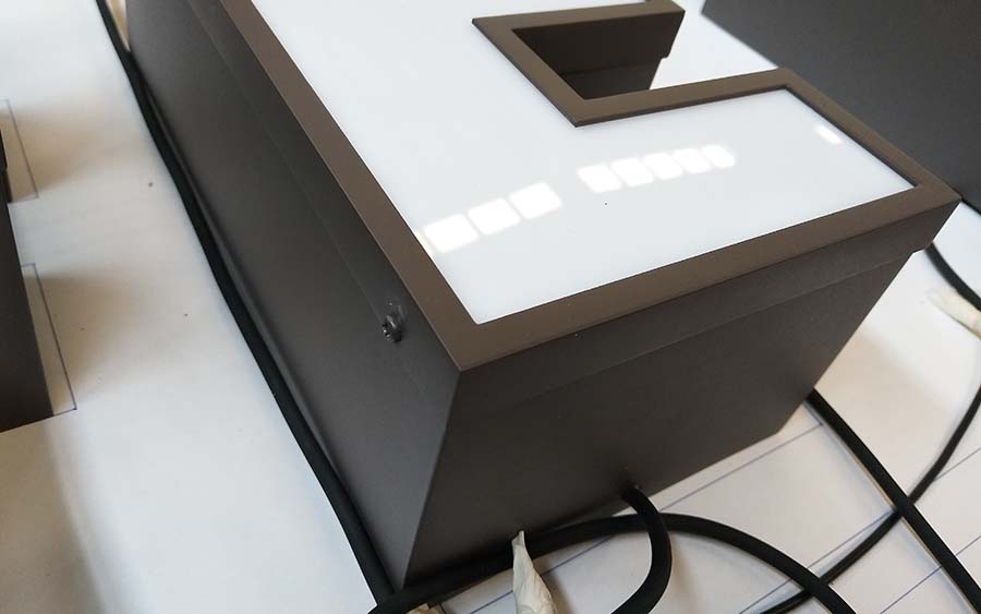 亞克力發(fā)光字價(jià)格怎么算，與哪些因素有關(guān)？