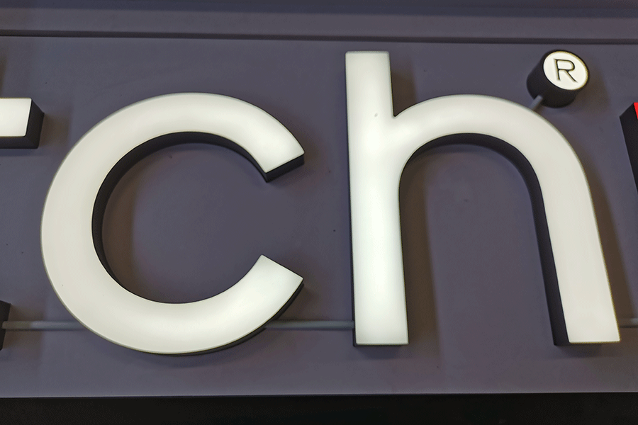 樹脂字和迷你字有什么區(qū)別？