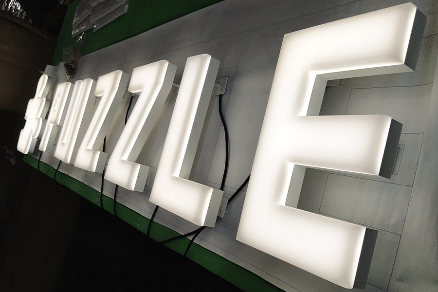 不銹鋼無邊字有哪些制作工藝及產(chǎn)品特點？