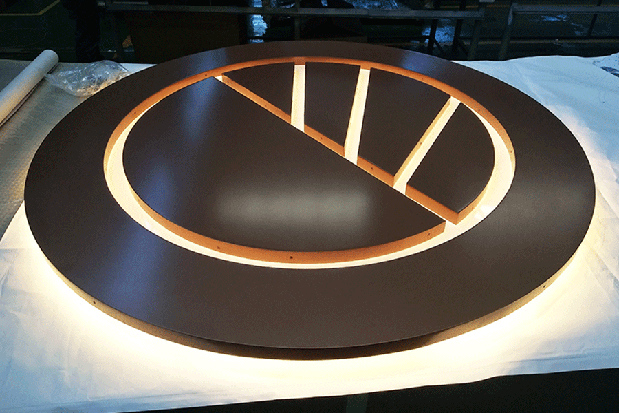 鐵皮烤漆無邊字有什么優(yōu)勢與制作工藝？