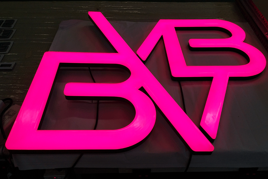 怎么選擇合適的led發(fā)光標(biāo)識牌？