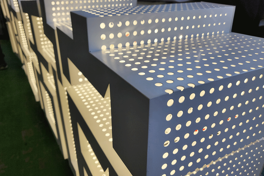 LED穿孔字有什么優(yōu)點(diǎn)？