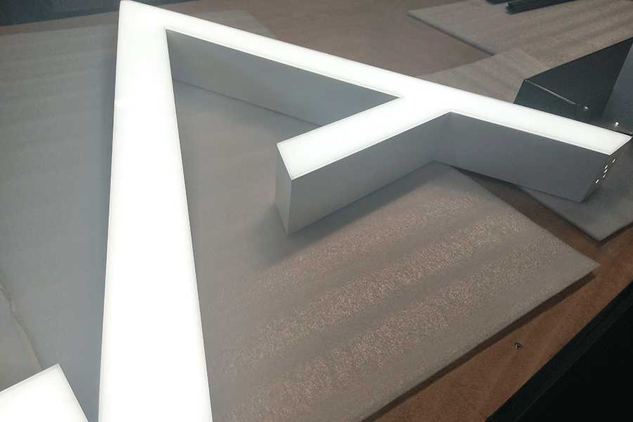 LED無邊字有什么特性？