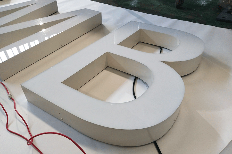 LED亞克力字有哪些優(yōu)缺點(diǎn)？