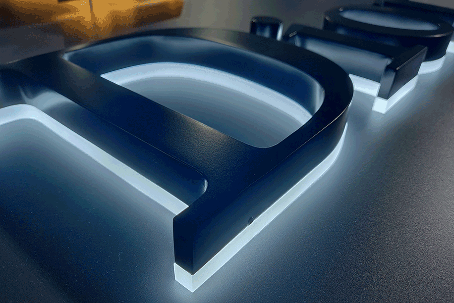 門店招牌發(fā)光字設(shè)計制作一般采用哪些形式？