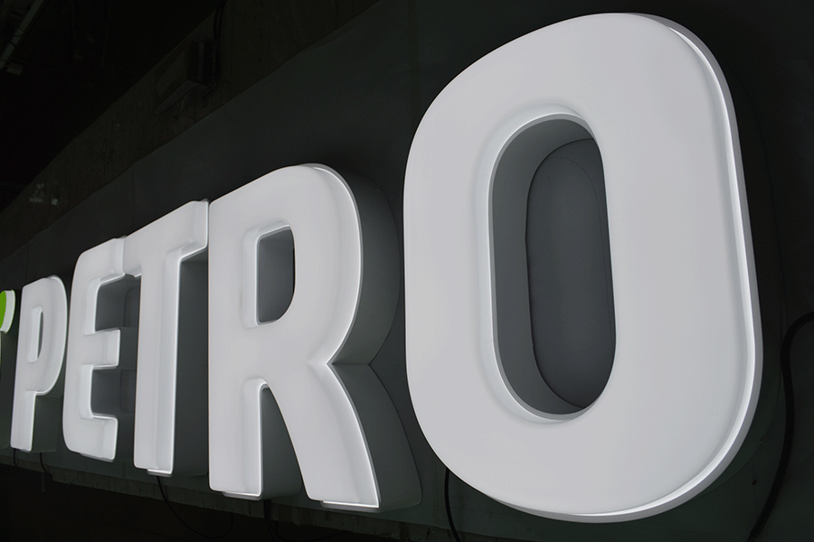 吸塑發(fā)光字發(fā)光標(biāo)識牌設(shè)計制作有哪些特點？