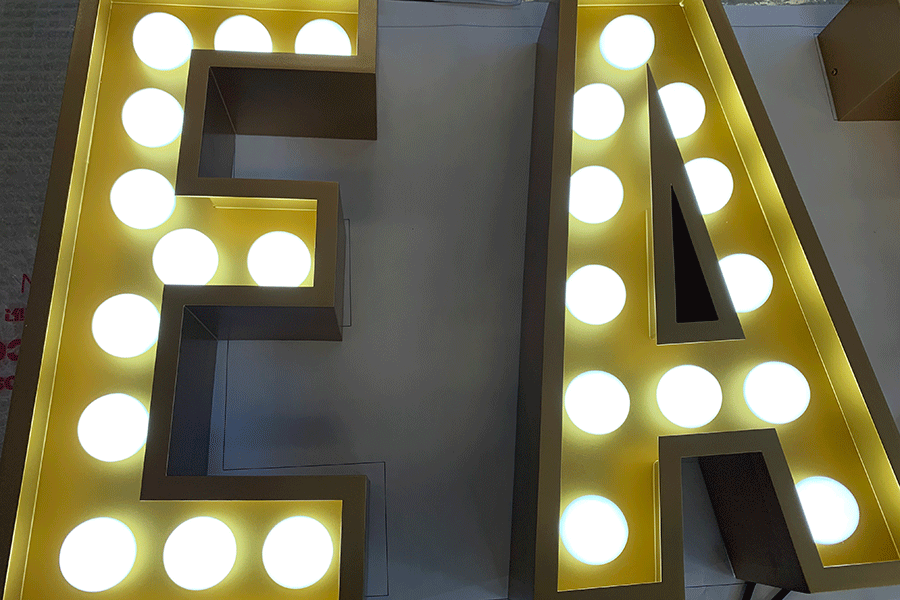 球泡發(fā)光字標識標牌制作有哪些特點？