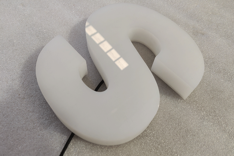 亞克力發(fā)光字標識設計制作有什么特色？